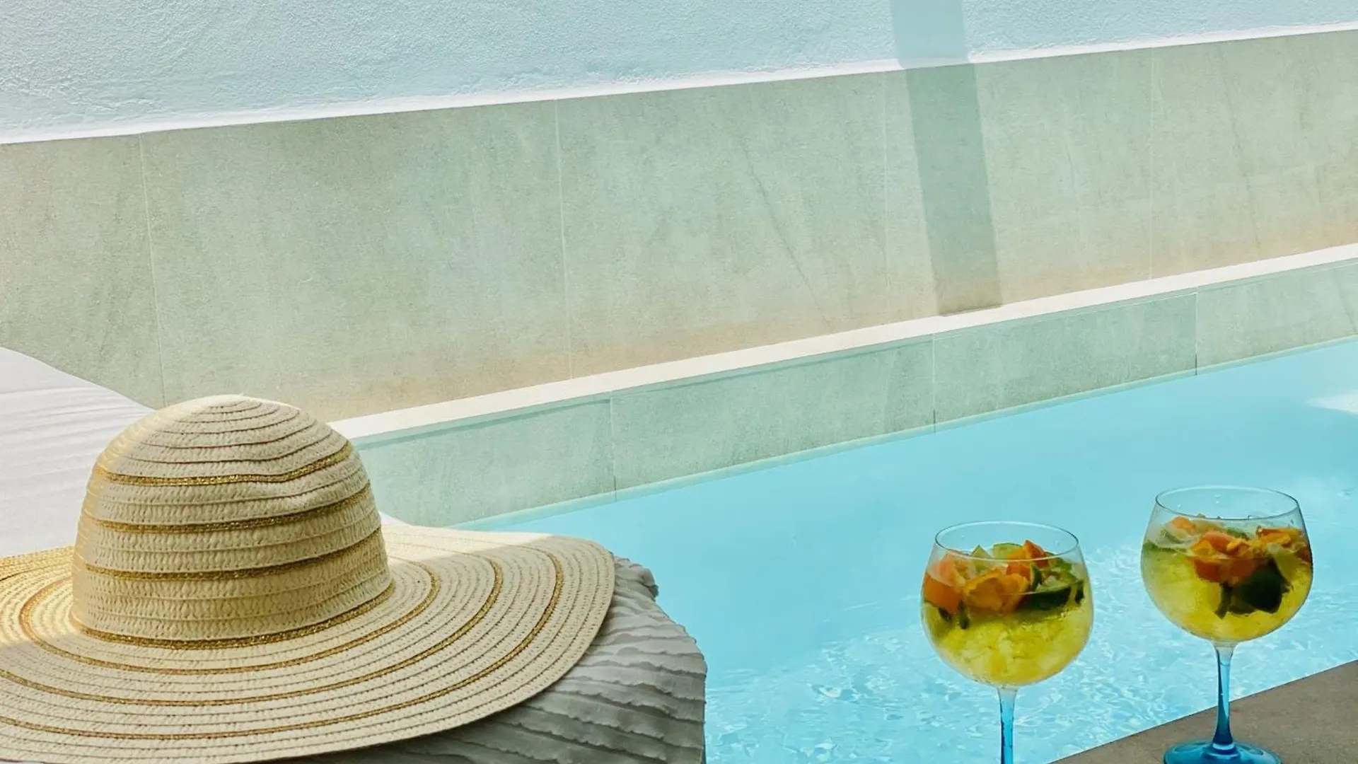 Canaryislandshost l Boya Suites Playa Honda  Apartamento